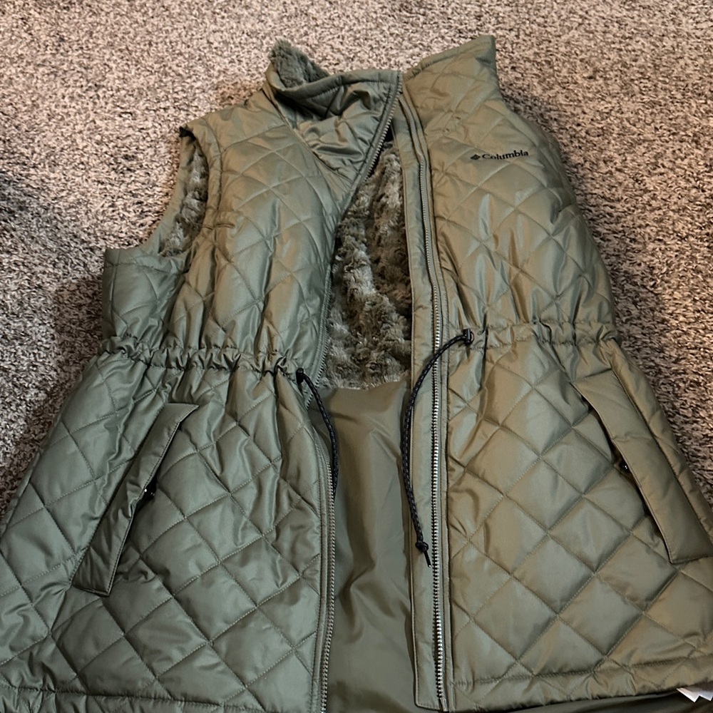 Women’s Columbia Quilted Green Vest